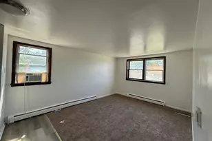 1627 Woodbine Dr, Round Lake Beach, IL 60073 - Photo 5