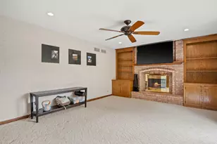 39W118 Baert Ln, Saint Charles, IL 60175 - Photo 15