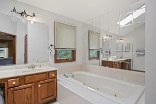 39W118 Baert Ln, Saint Charles, IL 60175 - Photo 23