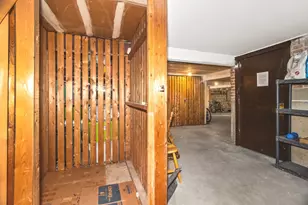 1819 W Touhy Ave, Chicago, IL 60626 - Photo 19
