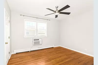 1819 W Touhy Avenue #6, Chicago, IL 60626 - Photo 11