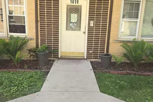 1819 W Touhy Ave, Chicago, IL 60626 - Photo 3