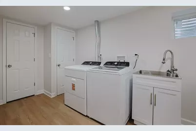 2232 Sprucewood Avenue, Des Plaines, IL 60018 - Photo 21
