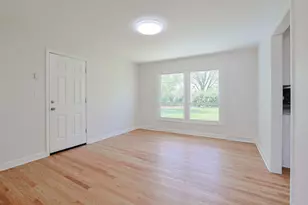 2232 Sprucewood Ave, Des Plaines, IL 60018 - Photo 7