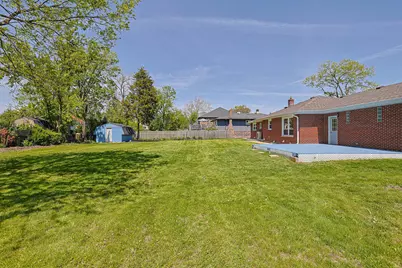 2232 Sprucewood Avenue, Des Plaines, IL 60018 - Photo 33