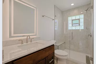 2232 Sprucewood Avenue, Des Plaines, IL 60018 - Photo 15
