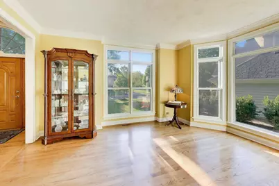 906 Secretariat Court, Saint Charles, IL 60174 - Photo 7
