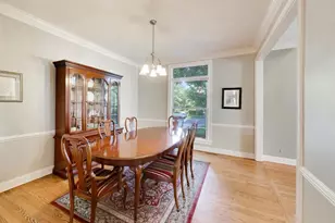 906 Secretariat Ct, Saint Charles, IL 60174 - Photo 11