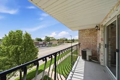 5940 W 87th Street #301, Burbank, IL 60459 - Photo 15