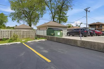 5940 W 87th Street #301, Burbank, IL 60459 - Photo 17