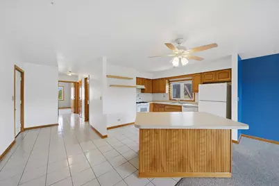 5940 W 87th Street #301, Burbank, IL 60459 - Photo 7