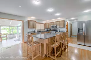 1213 Paddock Ct, Aurora, IL 60502 - Photo 11