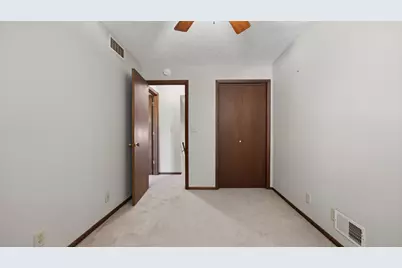 1108 E Jefferson Street #7, Bloomington, IL 61701 - Photo 17