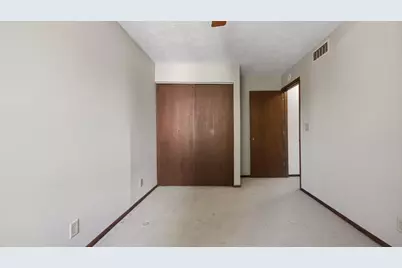 1108 E Jefferson Street #7, Bloomington, IL 61701 - Photo 19