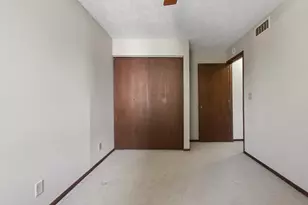 1108 E Jefferson St, Bloomington, IL 61701 - Photo 19