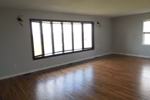 24704 2200 E St, Ohio, IL 61349 - Photo 5