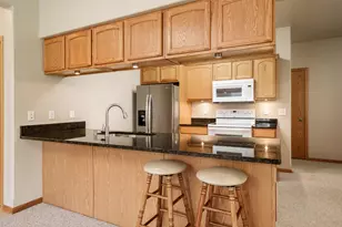 607 Queens Ct, Rockton, IL 61072 - Photo 13