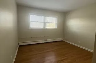 527 W Eastman St, Arlington Heights, IL 60005 - Photo 3