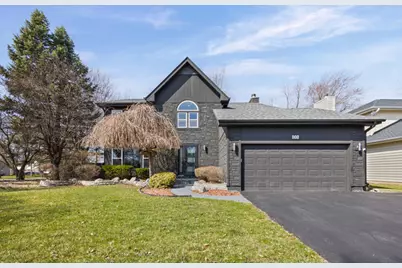 1100 Hidden Lake Drive, Buffalo Grove, IL 60089 - Photo 1