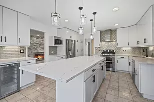 1100 Hidden Lake Dr, Buffalo Grove, IL 60089 - Photo 7
