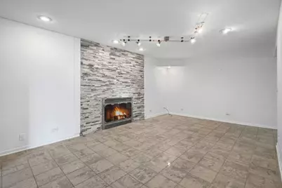 1100 Hidden Lake Drive, Buffalo Grove, IL 60089 - Photo 13