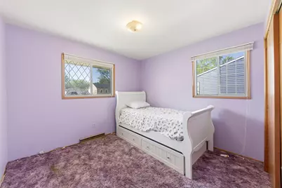 303 E Edgelawn Drive, Plano, IL 60545 - Photo 13