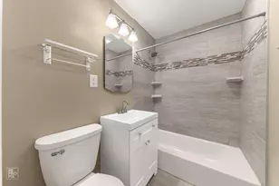 410 E North Shore Dr, Mundelein, IL 60060 - Photo 9