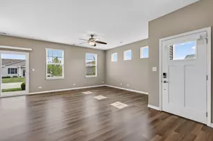1021 Crestview Ln, Pingree Grove, IL 60140 - Photo 3