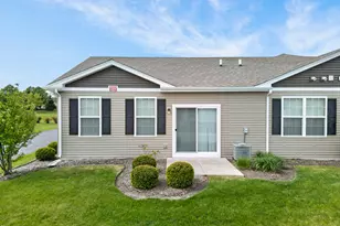 1021 Crestview Ln, Pingree Grove, IL 60140 - Photo 25