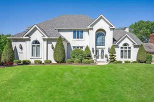 6714 Sweetbriar Ln, Darien, IL 60561 - Photo 1
