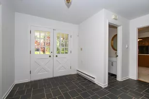 87 Lincolnshire Dr, Lincolnshire, IL 60069 - Photo 3
