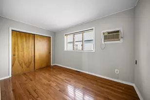 10441 S Ave H Ave, Chicago, IL 60617 - Photo 17