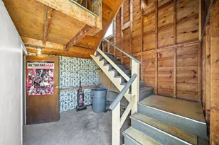 10441 S Ave H Ave, Chicago, IL 60617 - Photo 29
