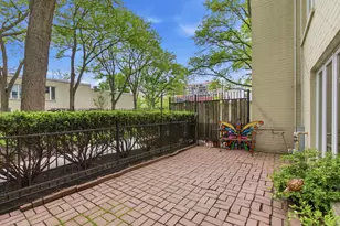 1085 S Park Terrace, Chicago, IL 60605 - Photo 29