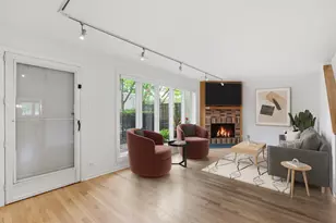 1085 S Park Terrace, Chicago, IL 60605 - Photo 3