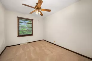 12725 Ellen Dr, Genoa, IL 60135 - Photo 23