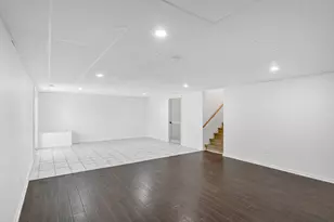 944 Richmond Ct, Elk Grove Village, IL 60007 - Photo 41