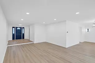 944 Richmond Ct, Elk Grove Village, IL 60007 - Photo 11