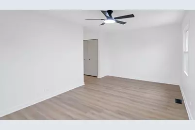 944 Richmond Court, Elk Grove Village, IL 60007 - Photo 25