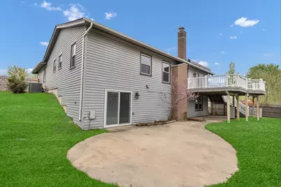944 Richmond Court, Elk Grove Village, IL 60007 - Photo 3