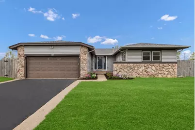 944 Richmond Court, Elk Grove Village, IL 60007 - Photo 1