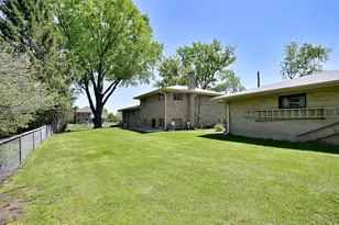 1030 W Kenilworth Ave, Palatine, IL 60067 - Photo 19