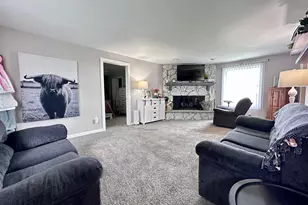 31769 E Thome Rd, Rock Falls, IL 61071 - Photo 3