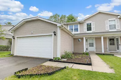 906 Oak Ridge Drive, Streamwood, IL 60107 - Photo 1