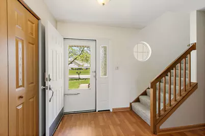 906 Oak Ridge Drive, Streamwood, IL 60107 - Photo 23