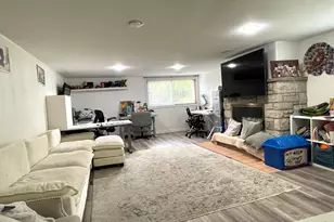 1201 Daryl Ln, Northbrook, IL 60062 - Photo 7