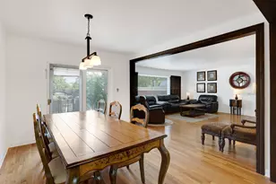8901 Niles Center Rd, Skokie, IL 60076 - Photo 5