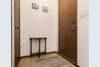 11891 Tresemer Road, Roscoe, IL 61073 - Photo 5