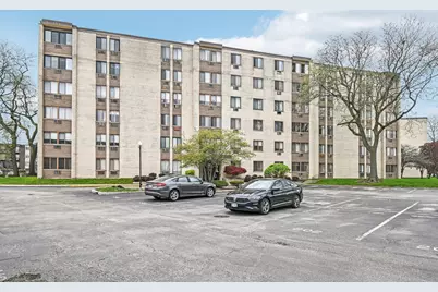 9740 S Pulaski Road #306, Oak Lawn, IL 60453 - Photo 1