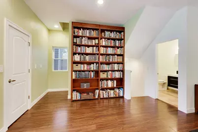 3526 W McLean Avenue, Chicago, IL 60647 - Photo 11